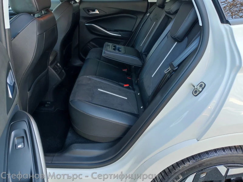 Opel Grandland X GSe MCM PHEV eAWD eAT8 (220 kW/300 к.с.) MY23, снимка 13 - Автомобили и джипове - 48131520