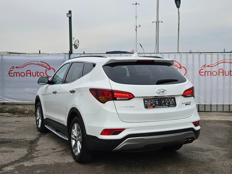 Hyundai Santa fe 2.2CRDI/4WD/EXCLUSIVE/200k/LED/NAVI/БЛУТУТ/EURO 6B, снимка 5 - Автомобили и джипове - 48611045