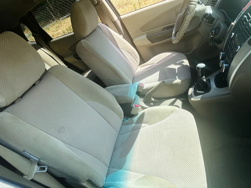 Hyundai Tucson, снимка 6 - Автомобили и джипове - 52651125