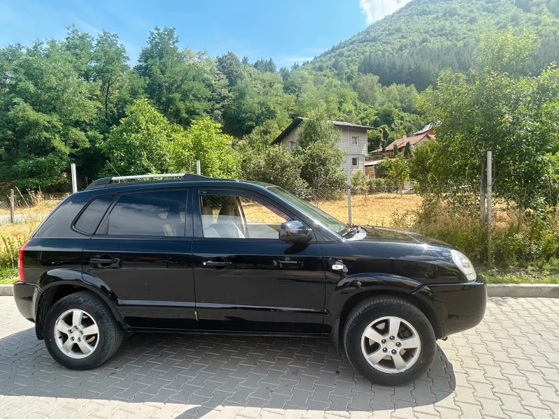 Hyundai Tucson, снимка 5 - Автомобили и джипове - 52651125