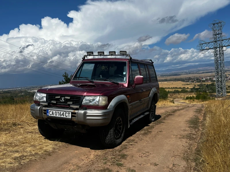 Hyundai Galloper 2.5TD 6+ 1 Дълга база, снимка 3 - Автомобили и джипове - 51968571
