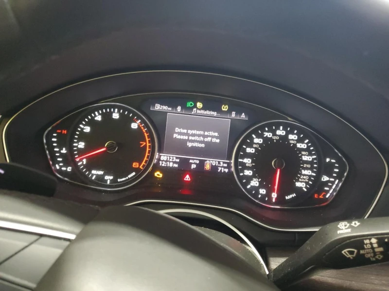 Audi Q5 Premium / 2.0 TFSI / S-Line / Панорама / LED /, снимка 9 - Автомобили и джипове - 52006054