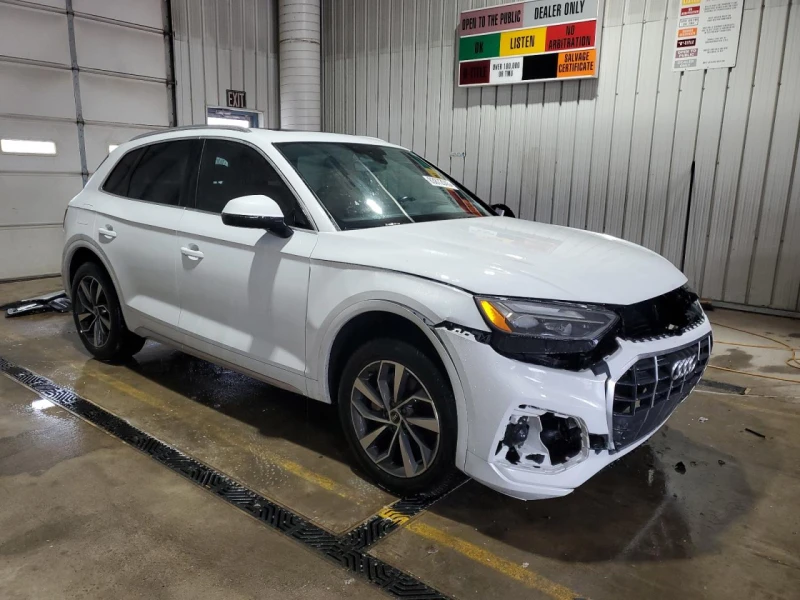 Audi Q5 Premium / 2.0 TFSI / S-Line / Панорама / LED /, снимка 3 - Автомобили и джипове - 52006054