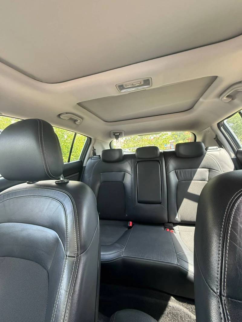 Kia Sportage, снимка 5 - Автомобили и джипове - 52208391