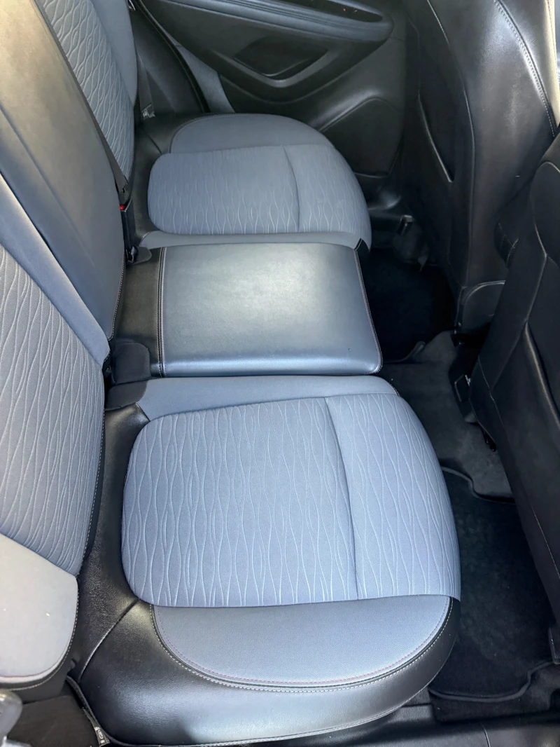 Opel Mokka 1.7 CDTI COSMO! FULL SERVICE HISTORY!, снимка 8 - Автомобили и джипове - 53537282