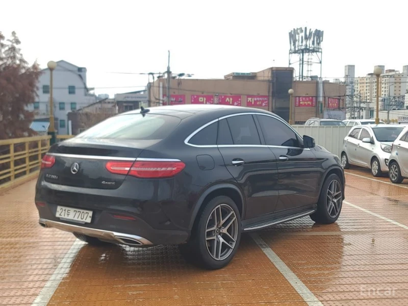 Mercedes-Benz GLE 350, снимка 4 - Автомобили и джипове - 53557994