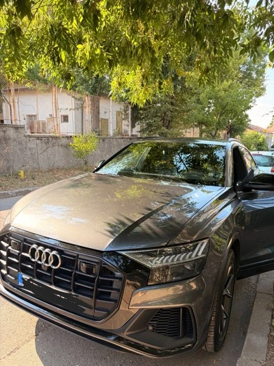 Audi Q8