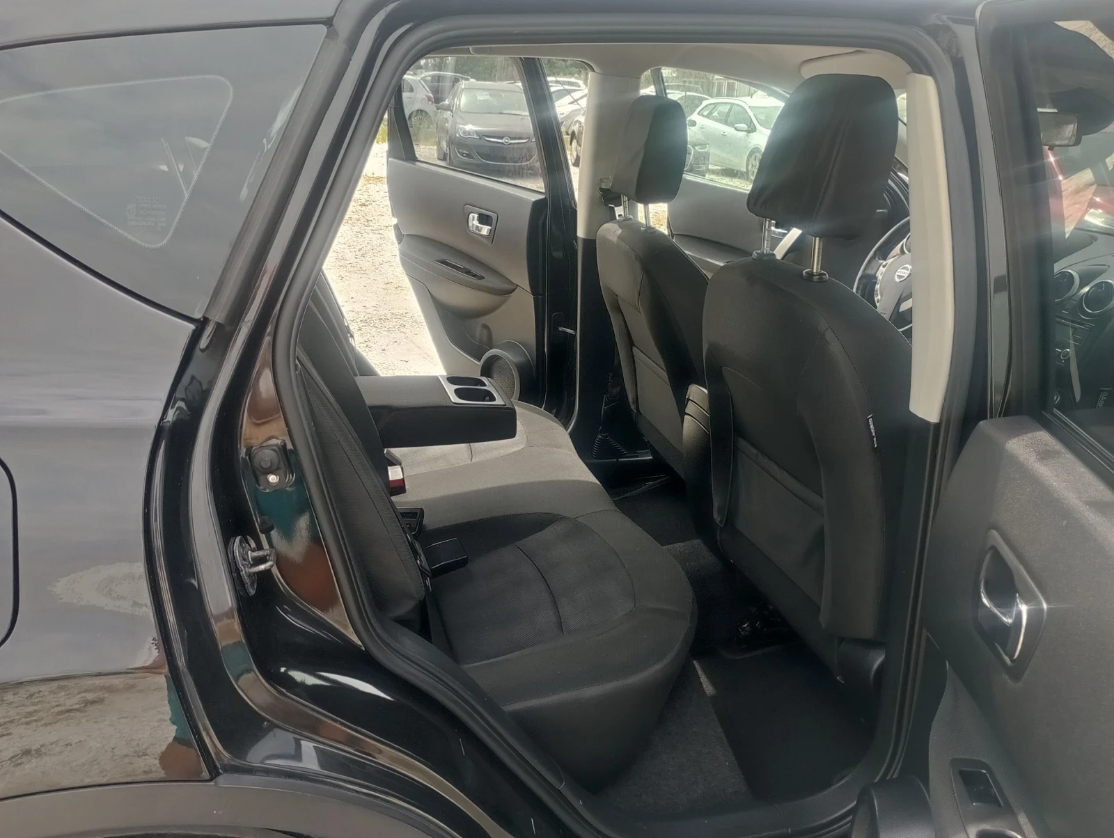 Nissan Qashqai 1.6DCI, 4x4, Италия  - изображение 9