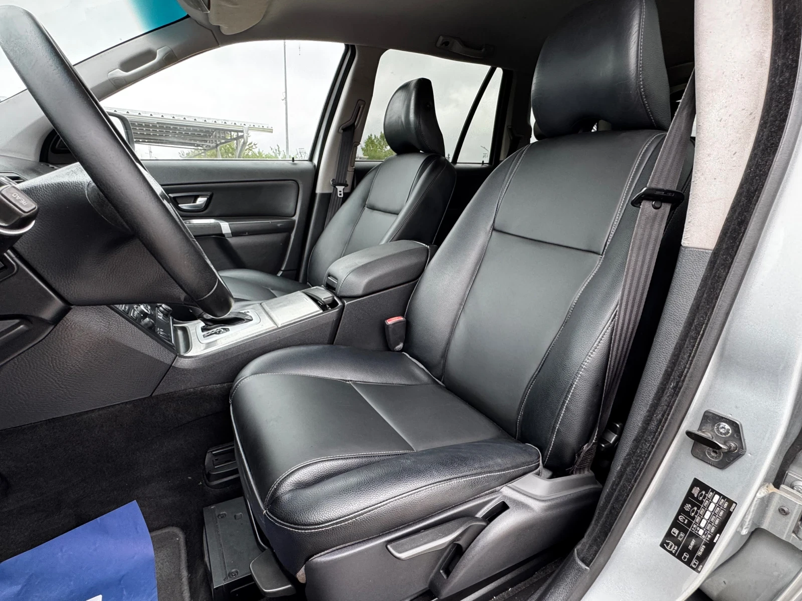 Volvo Xc90 2.4D5 6+ 1 АВТОМАТ ИТАЛИЯ - изображение 8