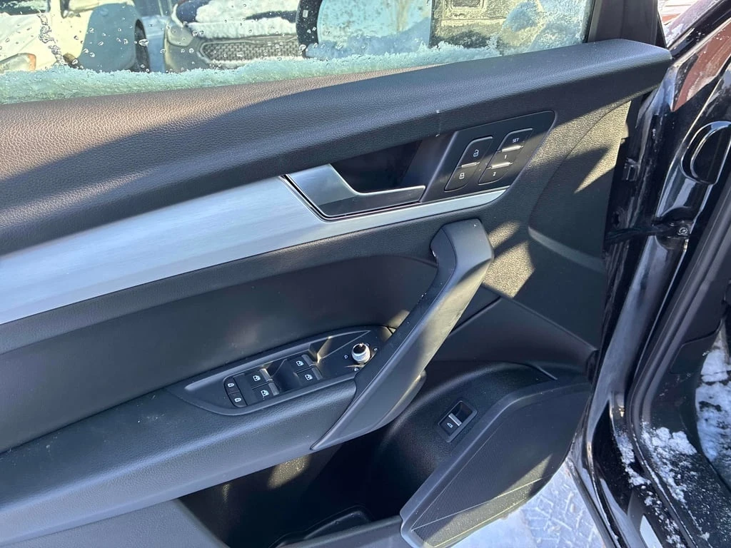 Audi Q5 * Progressiv * CARFAX * ��� ������������ ������ | Mobile.bg � ����������� 12