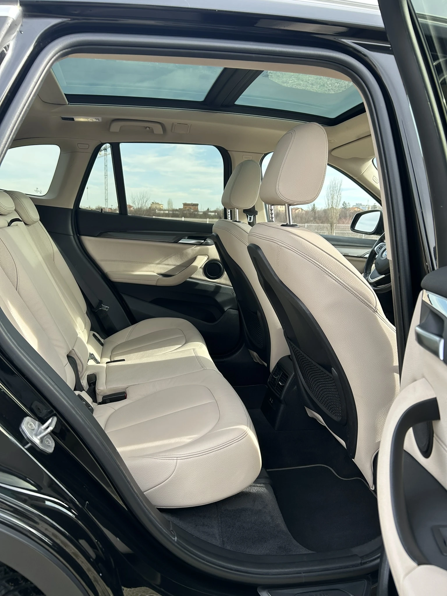 BMW X1 sDrive18i/X-Line/Aut�/Pano/LED-Xenon/Ambi Light | Mobile.bg � ����������� 14