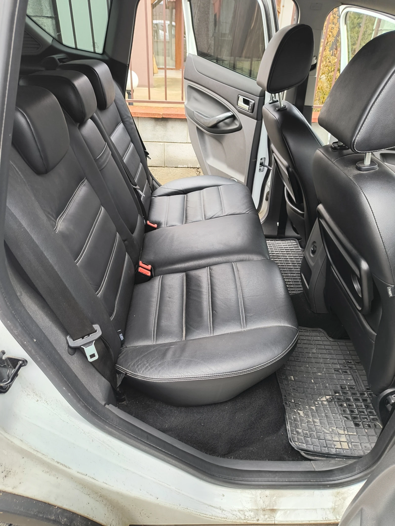 Ford Kuga 4* 4 163 HP, снимка 7 - Автомобили и джипове - 53752857