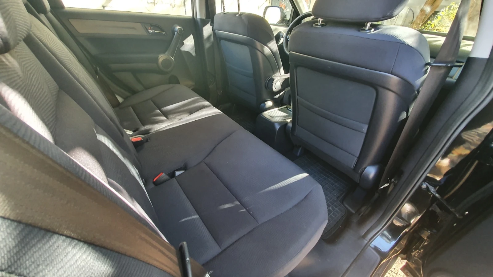 Honda Cr-v 2.2 i-DTEC 150 HP, снимка 12 - Автомобили и джипове - 53841565