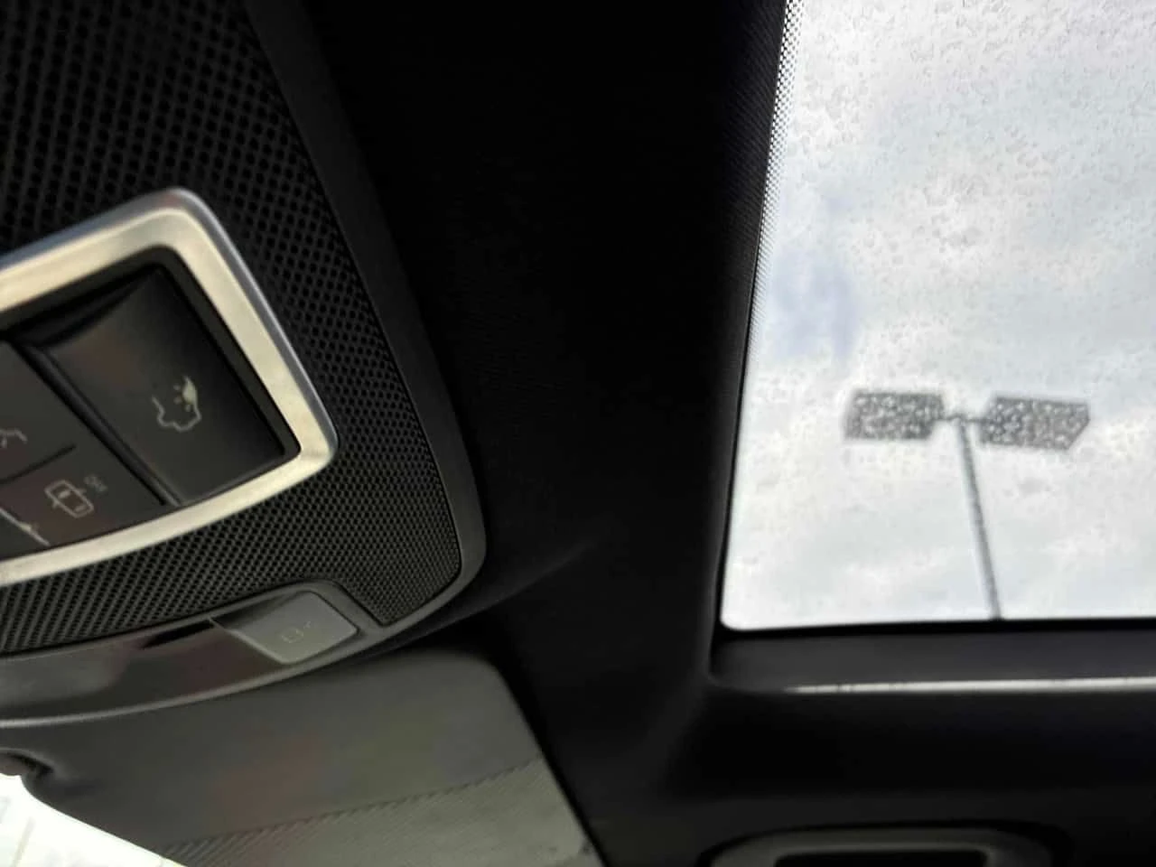 Mercedes-Benz GLC 43 AMG * ДИСТРОНИК* 360 КАМЕРА* ДВА ЧИФТА ГУМИ/ДЖАНТИ* , снимка 13 - Автомобили и джипове - 53930349