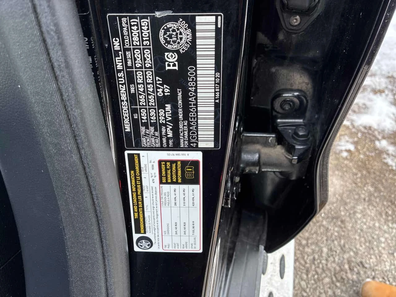 Mercedes-Benz GLC 43 AMG * ДИСТРОНИК* 360 КАМЕРА* ДВА ЧИФТА ГУМИ/ДЖАНТИ* , снимка 15 - Автомобили и джипове - 53930349