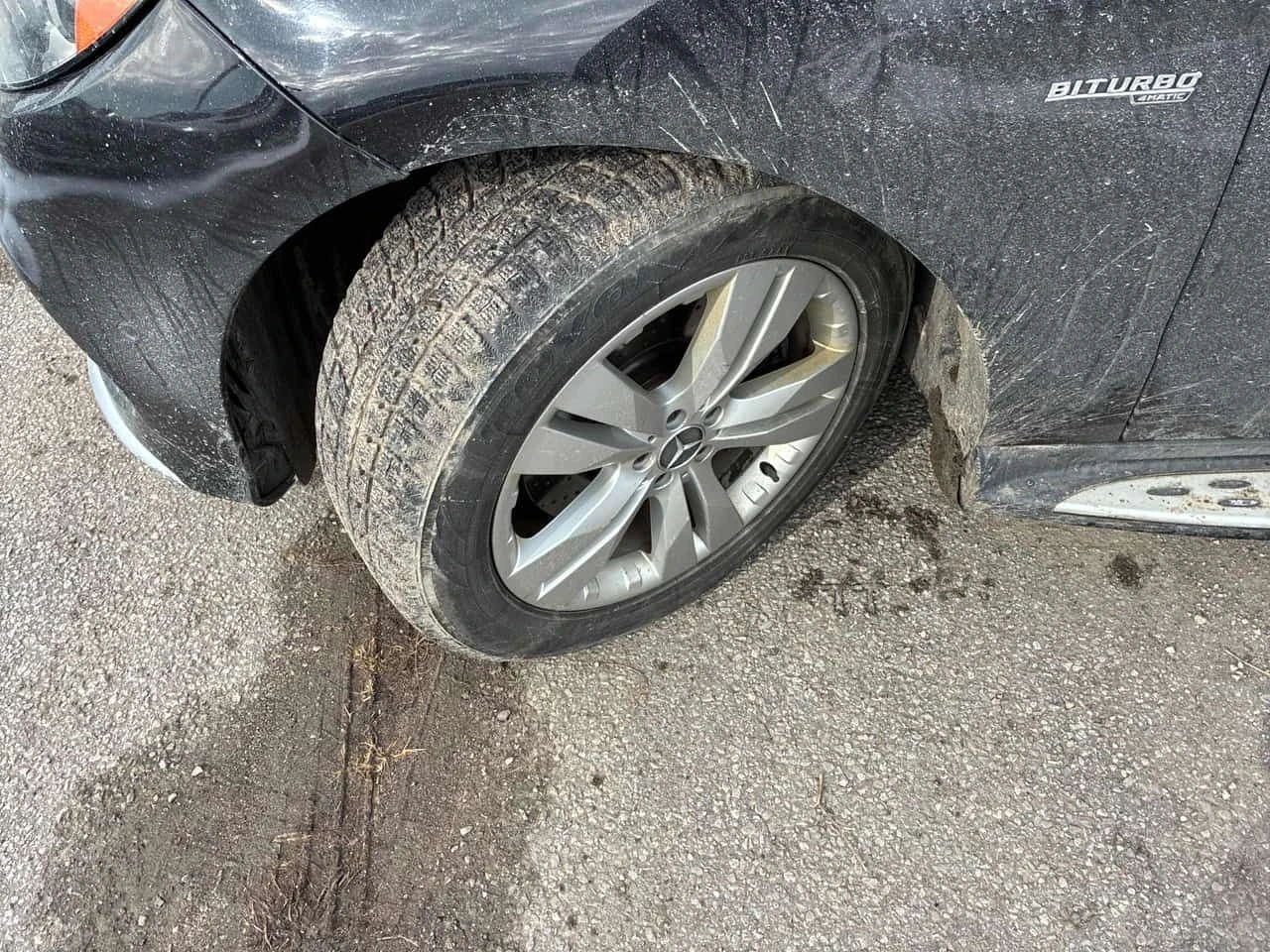 Mercedes-Benz GLC 43 AMG * ДИСТРОНИК* 360 КАМЕРА* ДВА ЧИФТА ГУМИ/ДЖАНТИ* , снимка 6 - Автомобили и джипове - 53930349