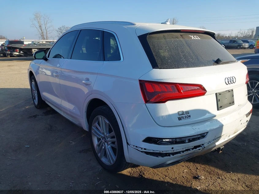 Audi Q5 45 Premium, снимка 3 - Автомобили и джипове - 54528212