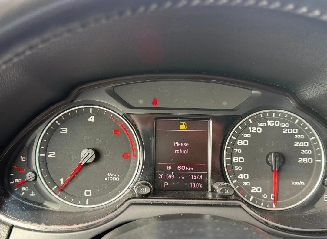 Audi Q5 2.0 tdi 170ks S-Line 4x4, снимка 13 - Автомобили и джипове - 55669327