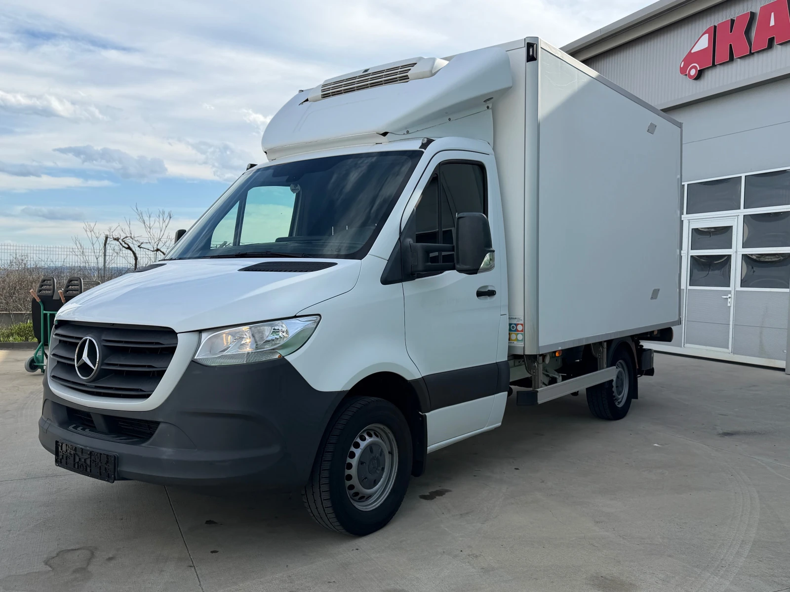 Mercedes-Benz Sprinter 316 ХЛАДИЛЕН-32град.!БОРД!FULL!EURO6!, снимка 3 - Бусове и автобуси - 54125836