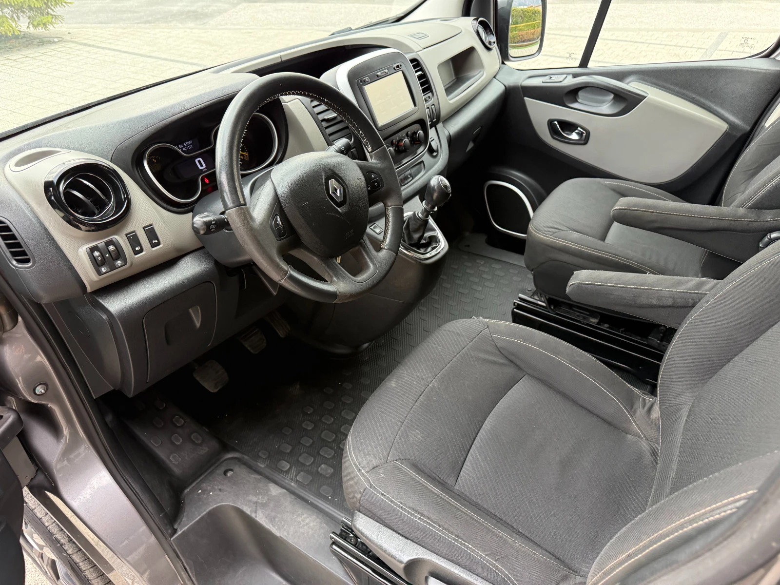 Renault Trafic 1.6dCI ���������������� 5-������ ����� Long Euro 5 | Mobile.bg � ����������� 13