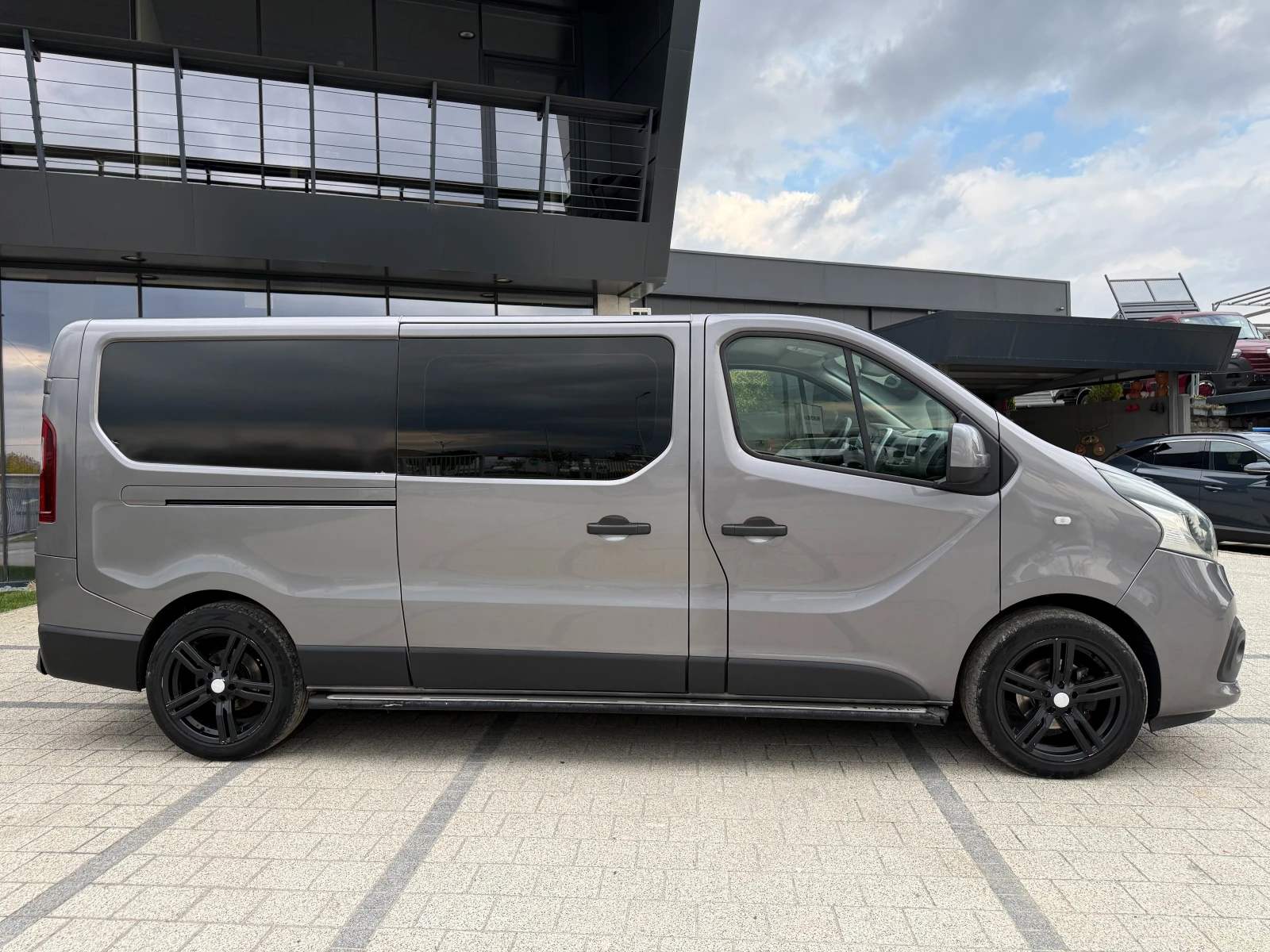 Renault Trafic 1.6dCI ���������������� 5-������ ����� Long Euro 5 | Mobile.bg � ����������� 8