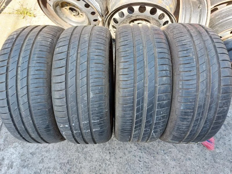 Гуми Летни 195/50R15, снимка 1 - Гуми и джанти - 36802861