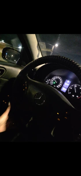 Mercedes-Benz C 200, снимка 6