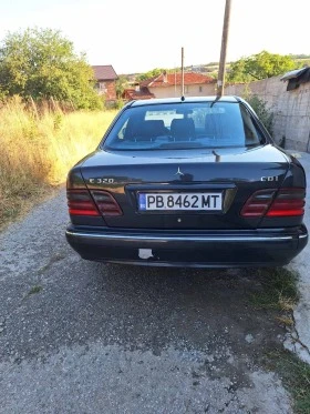 Mercedes-Benz E 320, снимка 3