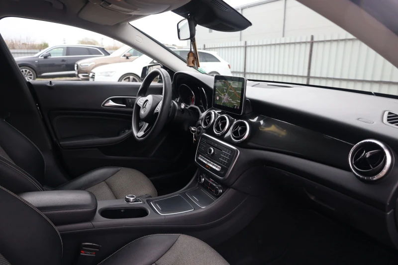 Mercedes-Benz CLA 200 d Sport Shooting Brake 7G-Tronic*Comand #iCar, снимка 15 - Автомобили и джипове - 40302610