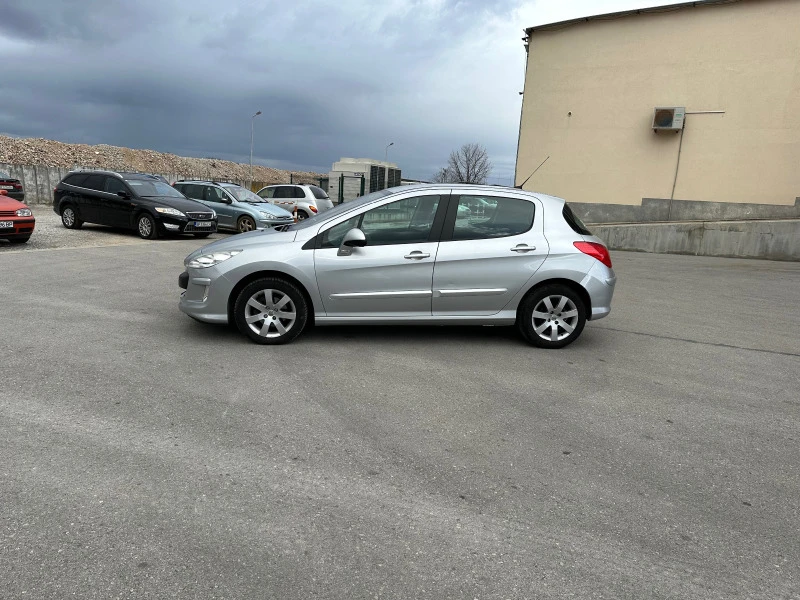 Peugeot 308 1.6i - КЛИМАТРОНИК, снимка 8 - Автомобили и джипове - 43657828