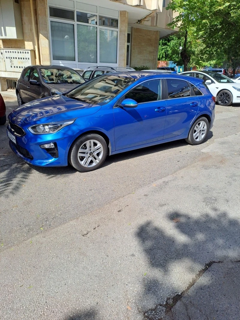 Kia Ceed 1.6 crdi, снимка 4 - Автомобили и джипове - 46396558