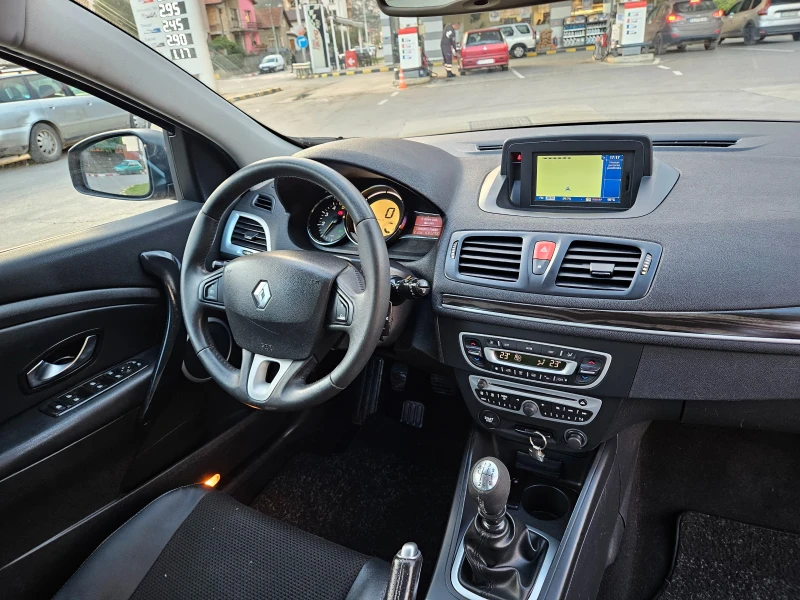 Renault Megane 1.9 NAVIG/KOJA/6skorosti, снимка 11 - Автомобили и джипове - 47532118