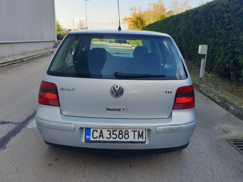 VW Golf 4 1.9 TDI, снимка 4 - Автомобили и джипове - 47559849