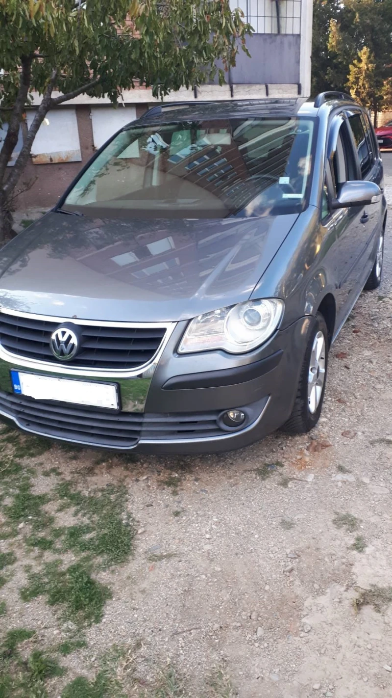 VW Touran 2.0, снимка 9 - Автомобили и джипове - 47609496