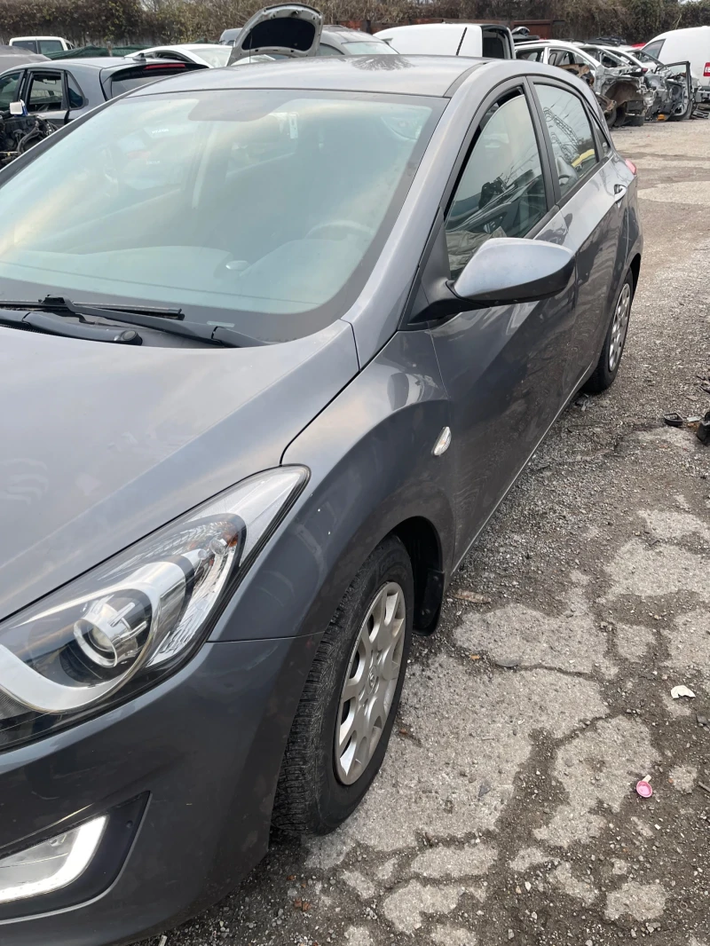 Hyundai I30 1.4, снимка 2 - Автомобили и джипове - 47981927