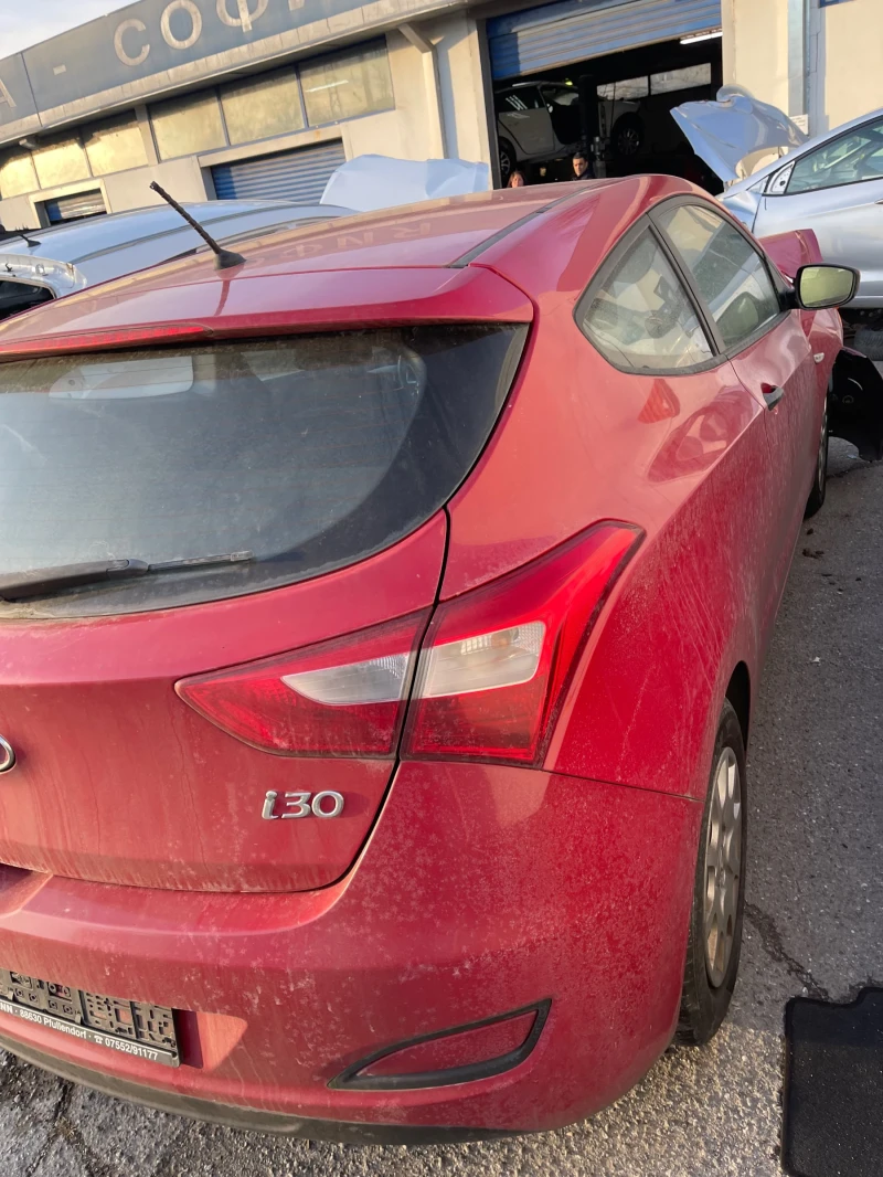 Hyundai I30 1.4, снимка 5 - Автомобили и джипове - 47981927