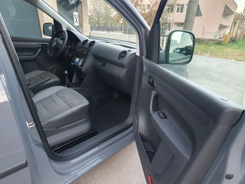 VW Caddy 2.0tdi pick , снимка 16 - Автомобили и джипове - 48106732