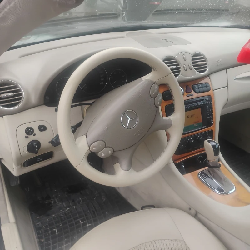 Mercedes-Benz CLK 270 CDi ELEGANCE , снимка 2 - Автомобили и джипове - 49261460