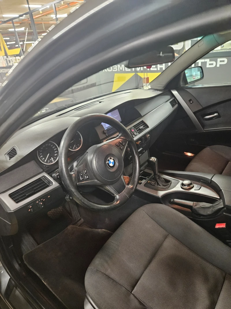 BMW 530 Комби, снимка 6 - Автомобили и джипове - 49335893