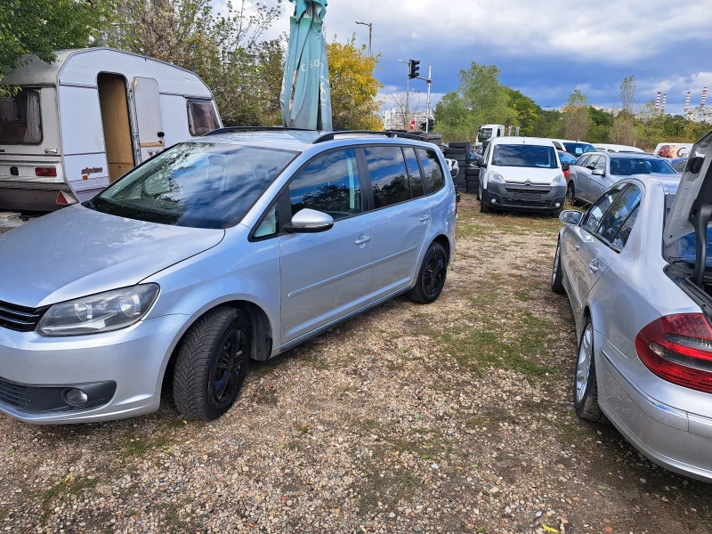 VW Touran 1.6tdi 105 k.s., снимка 2 - Автомобили и джипове - 52019489