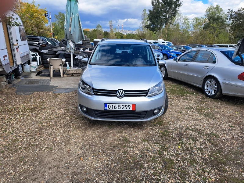 VW Touran 1.6tdi 105 k.s., снимка 3 - Автомобили и джипове - 52019489