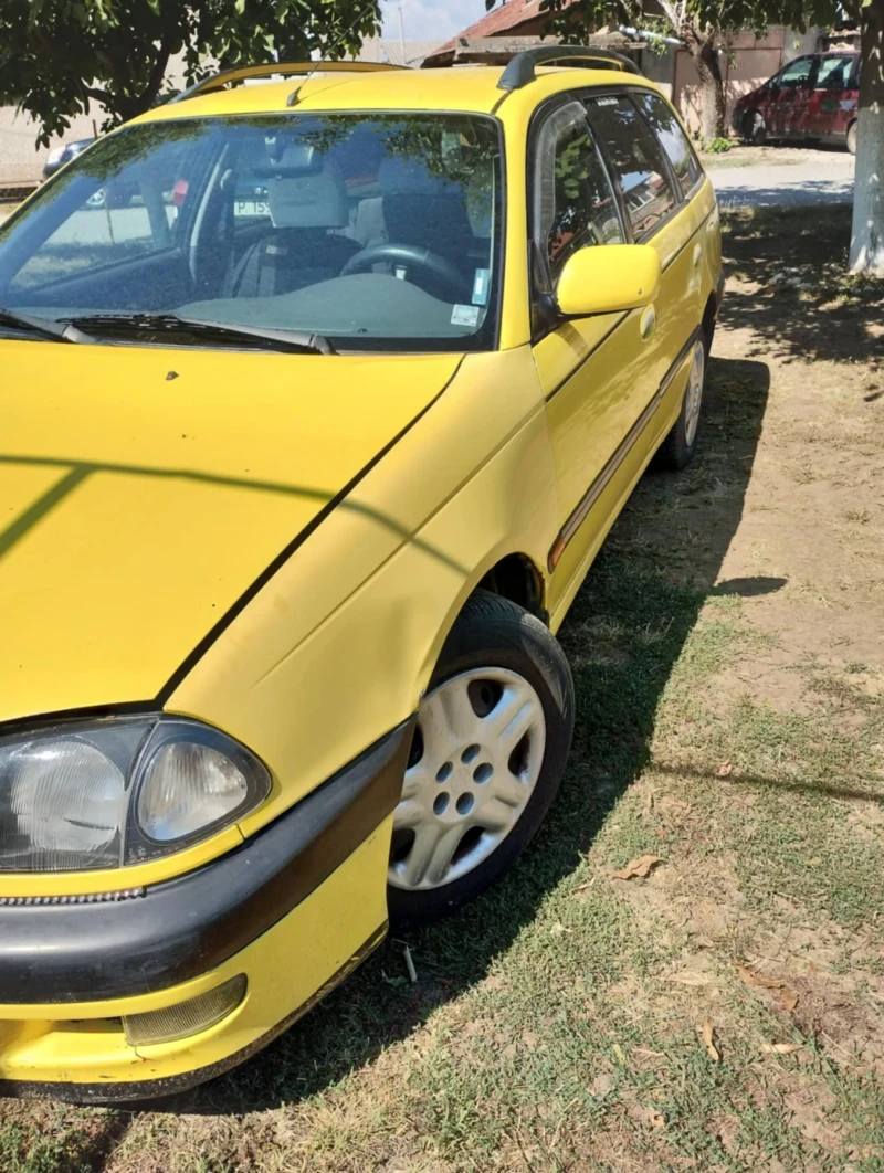 Toyota Avensis, снимка 3 - Автомобили и джипове - 52106338