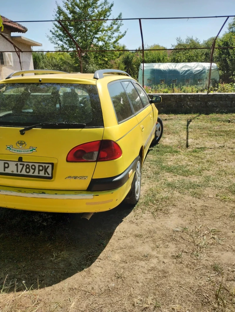 Toyota Avensis, снимка 10 - Автомобили и джипове - 52106338