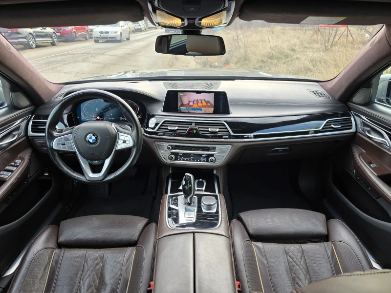 BMW 740 LASER/REAR ENTER/VACUM/HEADUP/PURE EXCELLENCE/FULL, снимка 12 - Автомобили и джипове - 52155846
