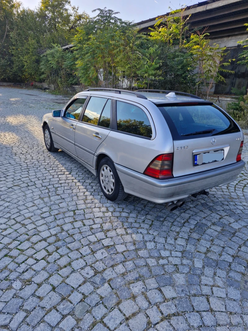 Mercedes-Benz C 220 CDI, снимка 4 - Автомобили и джипове - 52321354