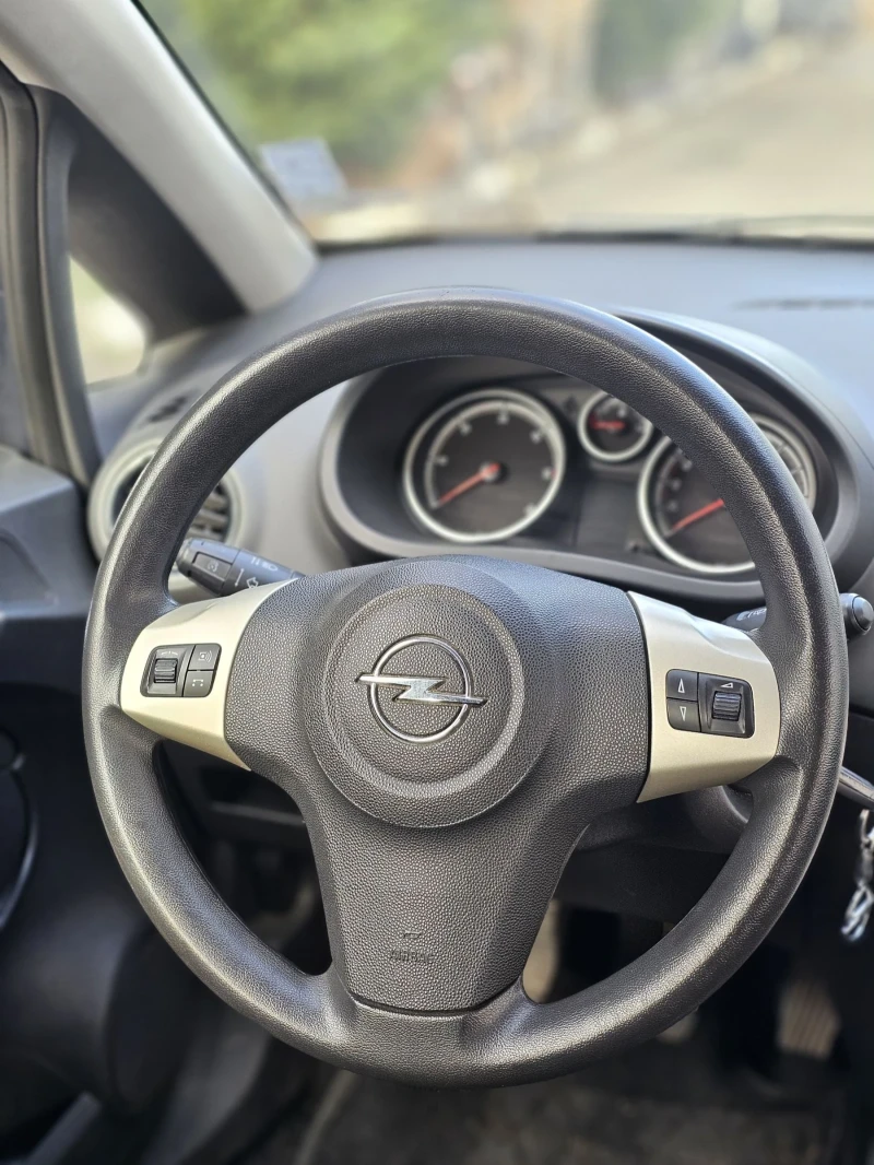 Opel Corsa 1.3 CDTI, снимка 10 - Автомобили и джипове - 52887307