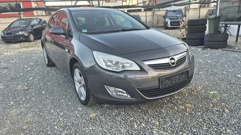 Opel Astra 1.4 NAVIGACIA, снимка 3 - Автомобили и джипове - 52990307
