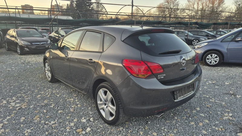 Opel Astra 1.4 NAVIGACIA, снимка 6 - Автомобили и джипове - 52990307