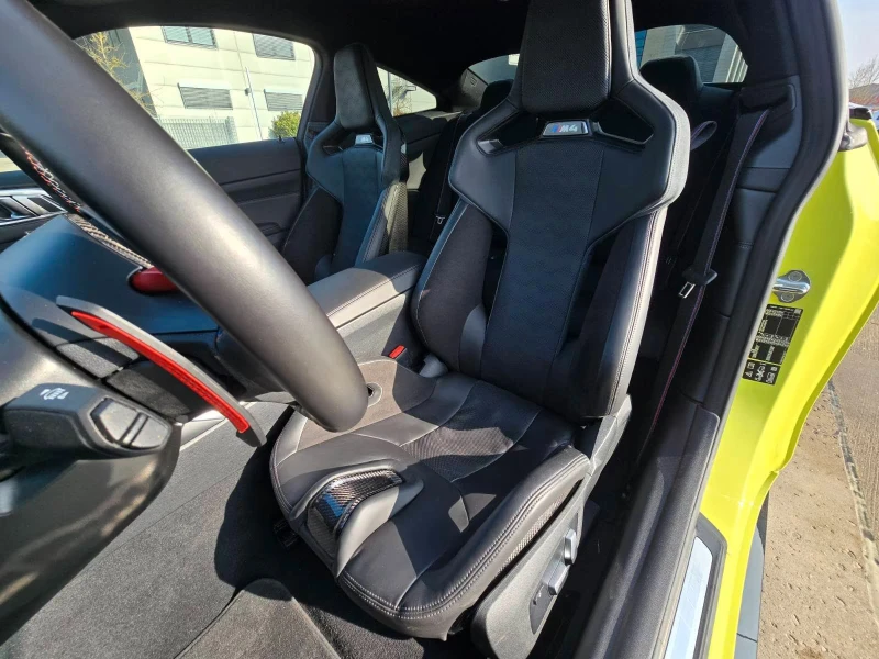 BMW M4 xDrive/510HP/COMP./CERAMIC/CARBON/360/HUD/H&K/778g, снимка 10 - Автомобили и джипове - 53454336