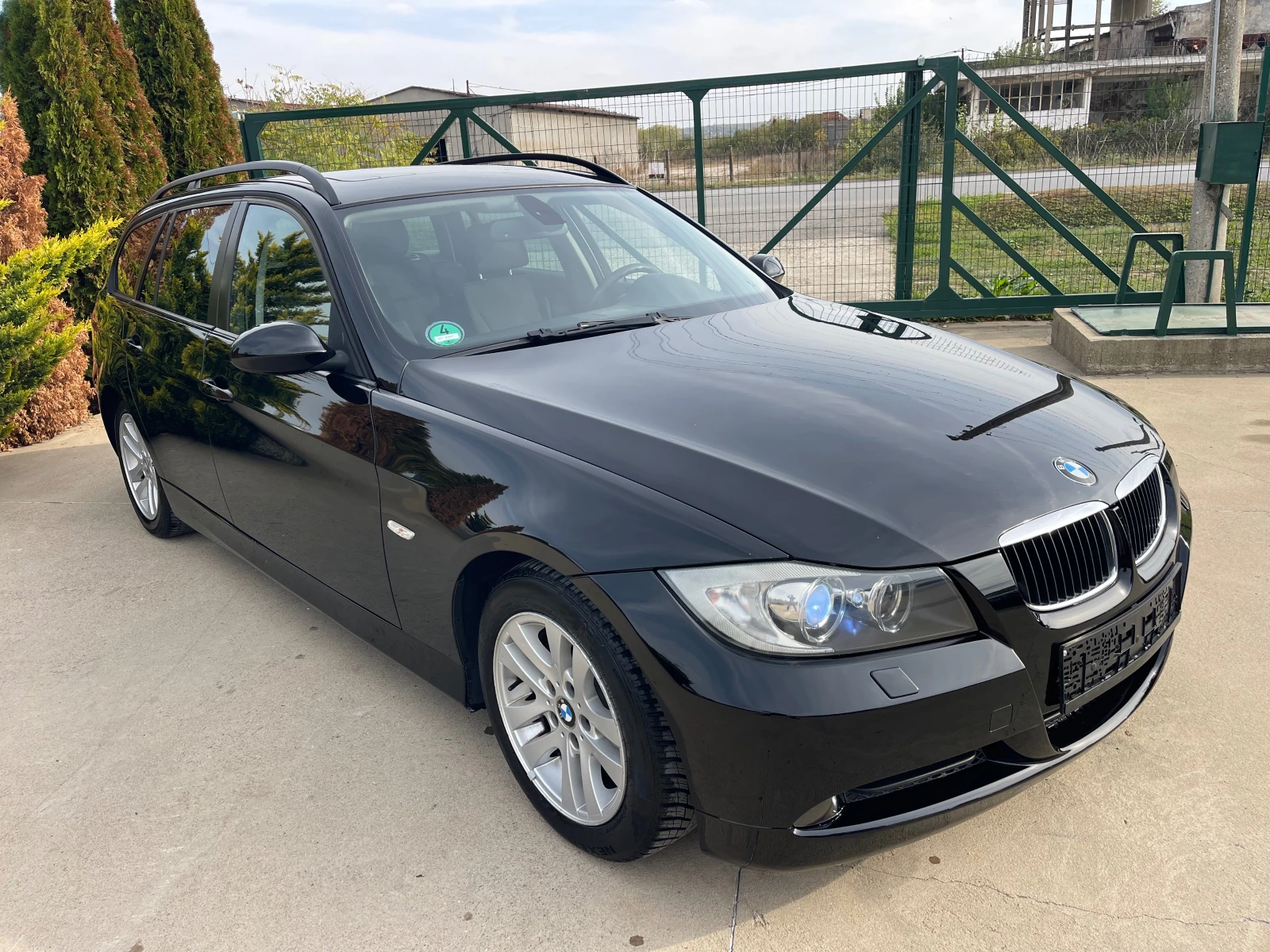 BMW 320 Автомат - изображение 3